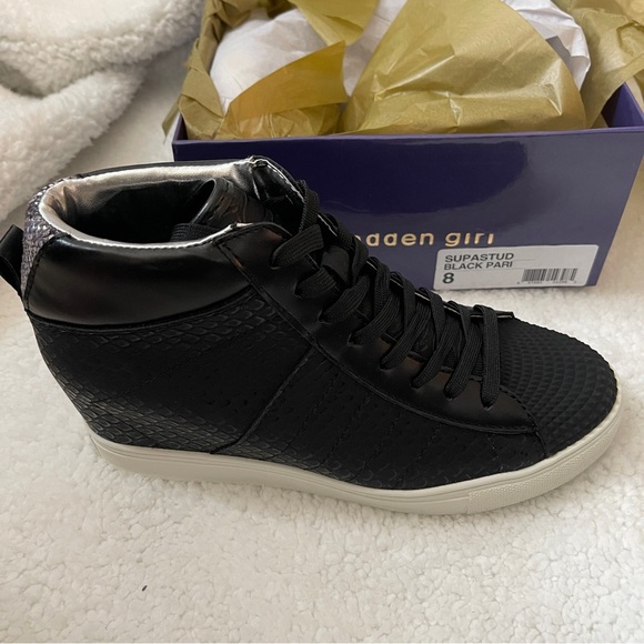 NEW WITH BOX (NWB) Madden Girl Supastud Black Pari Wedge Heeled Sneakers - Picture 2 of 6